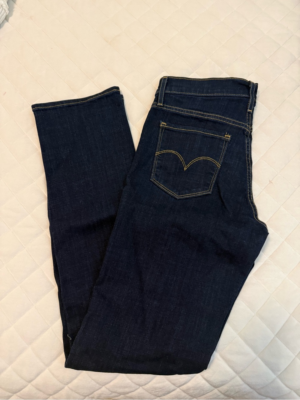 Levi's Women's Skinny Jeans in Dark Indigo